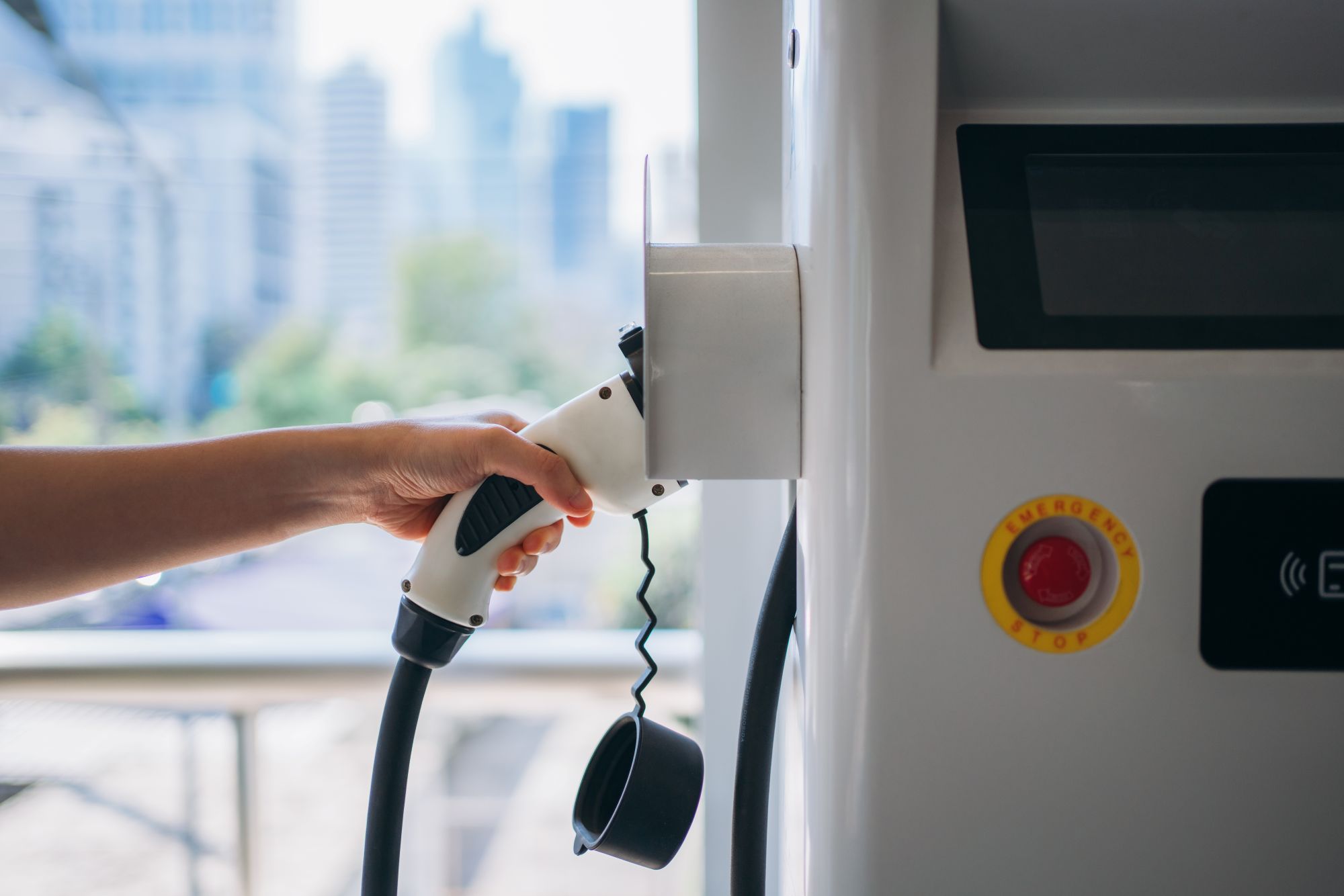 Équipement de recharge électrique installé à Thetford-Mines
